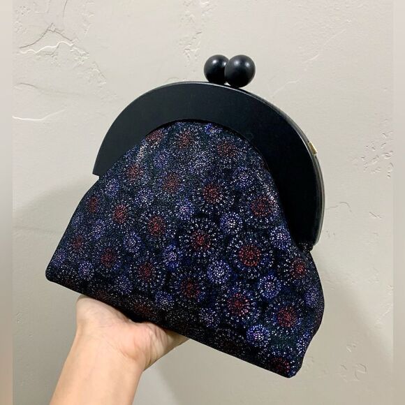 Oriental Style Genuine Leather Starburst Print, Wooden Frame Wristlet/CrossBody - Picture 8 of 16